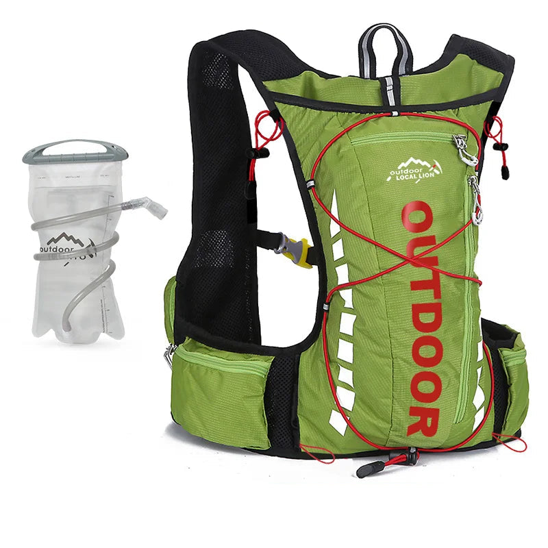 Mochila de Hidratação Ultra Leve TrailFlow 8L - Praticidade e Hidratação para Suas Aventuras!